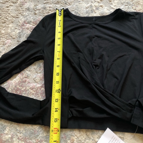🆕Fabletics Pia Front Twisted Long Sleeve Top NWT - Picture 6 of 7